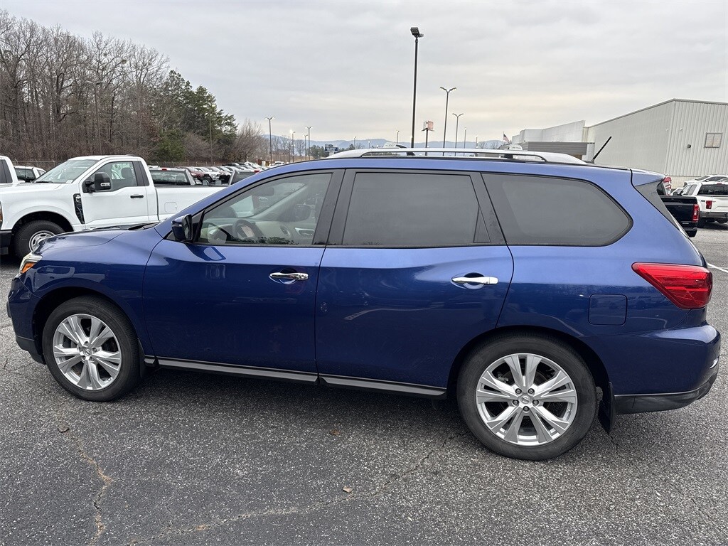 Used 2018 Nissan Pathfinder SL SUV