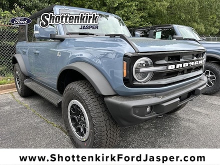 2025 Ford Bronco Outer Banks SUV
