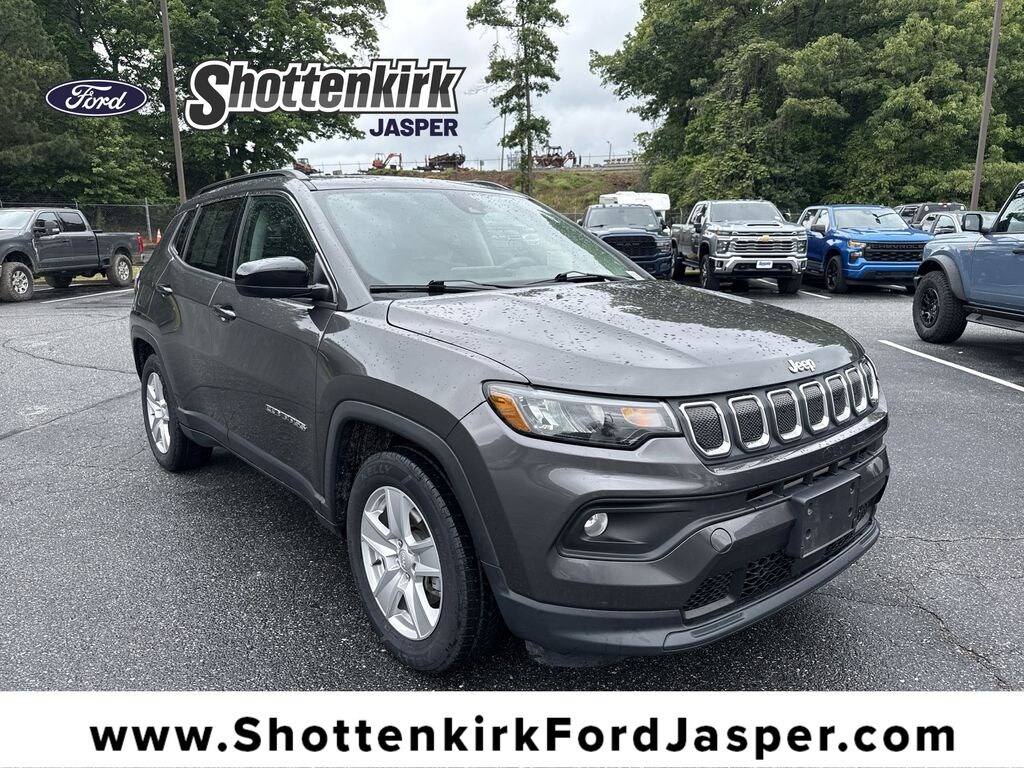 Used 2022 Jeep Compass Latitude SUV