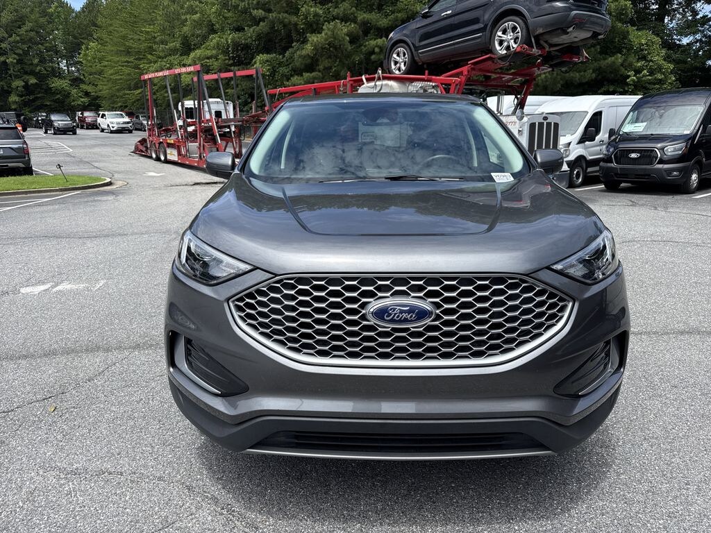 Used 2024 Ford Edge SEL SUV