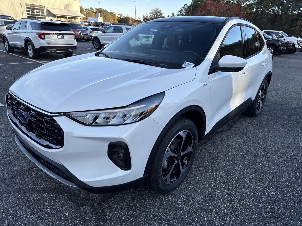New 2026 Ford Escape Hybrid ST-Line Select SUV