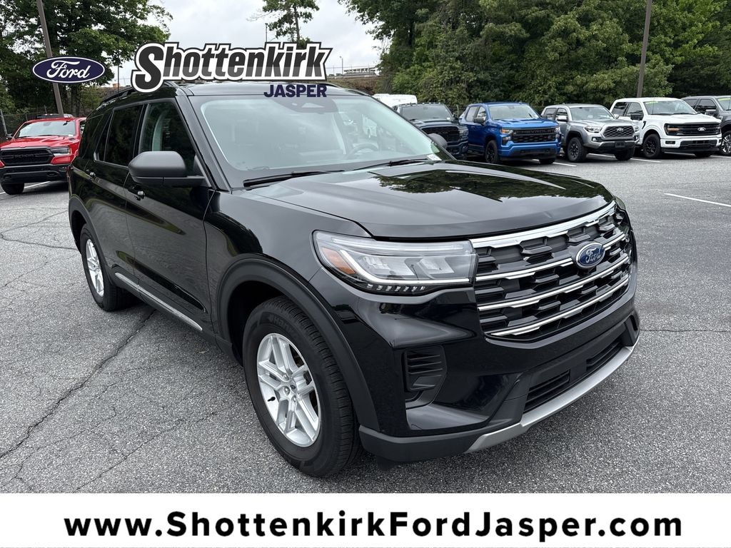 Used 2025 Ford Explorer Active SUV