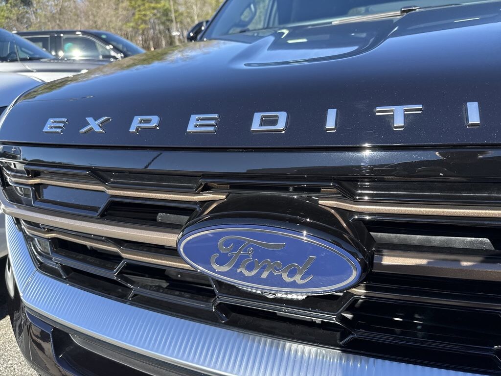 Used 2025 Ford Expedition MAX King Ranch SUV