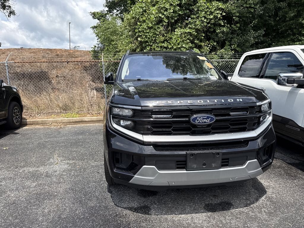 Used 2025 Ford Expedition Platinum SUV
