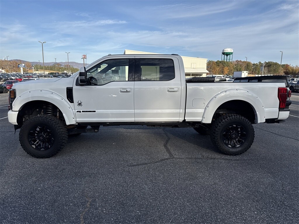 Used 2022 Ford F-250 Lariat Crew Cab Truck