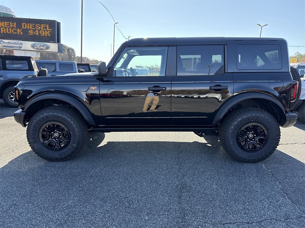 New 2025 Ford Bronco Badlands SUV