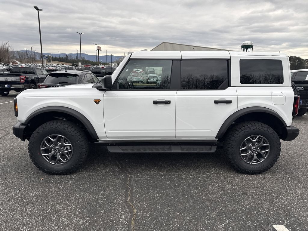 New 2025 Ford Bronco Badlands SUV