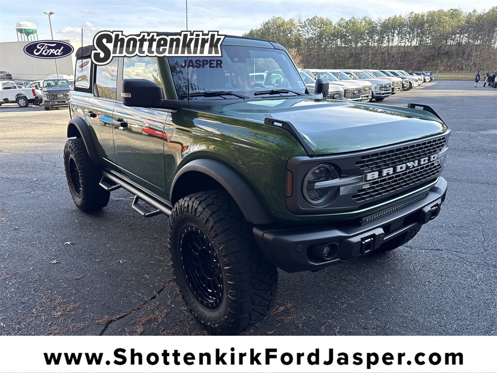 Used 2023 Ford Bronco Badlands SUV