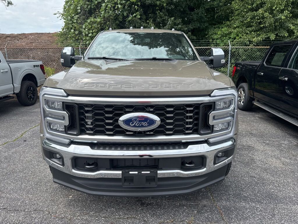 Used 2026 Ford F-450 King Ranch DRW Crew Cab Long Bed Truck