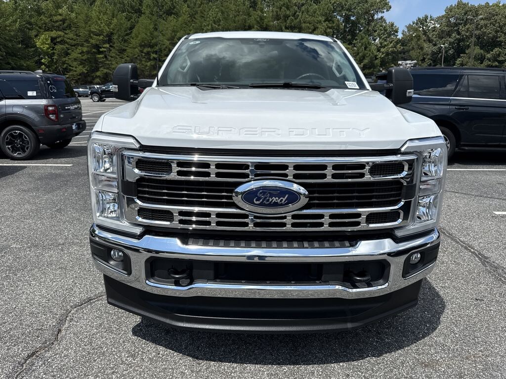 Used 2025 Ford F-250 XLT Crew Cab Truck