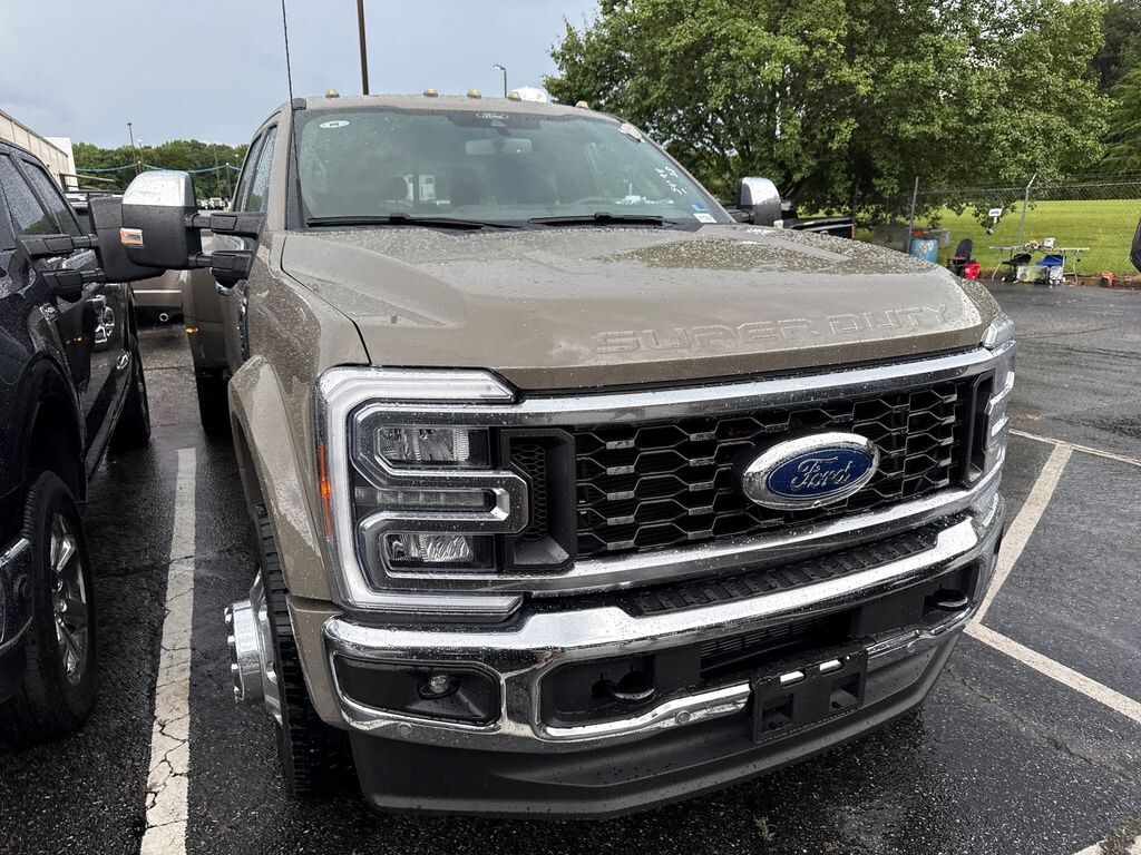Used 2026 Ford F-450 King Ranch DRW Crew Cab Long Bed Truck