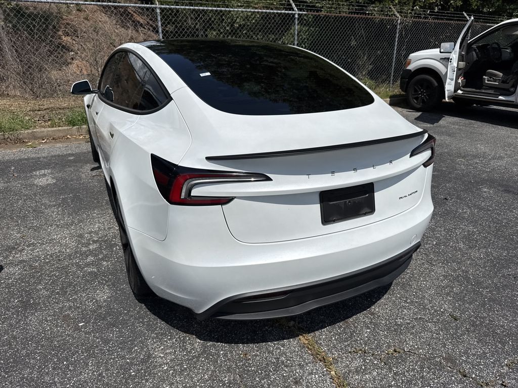 2024 Tesla Model 3 Long Range - Photo 10