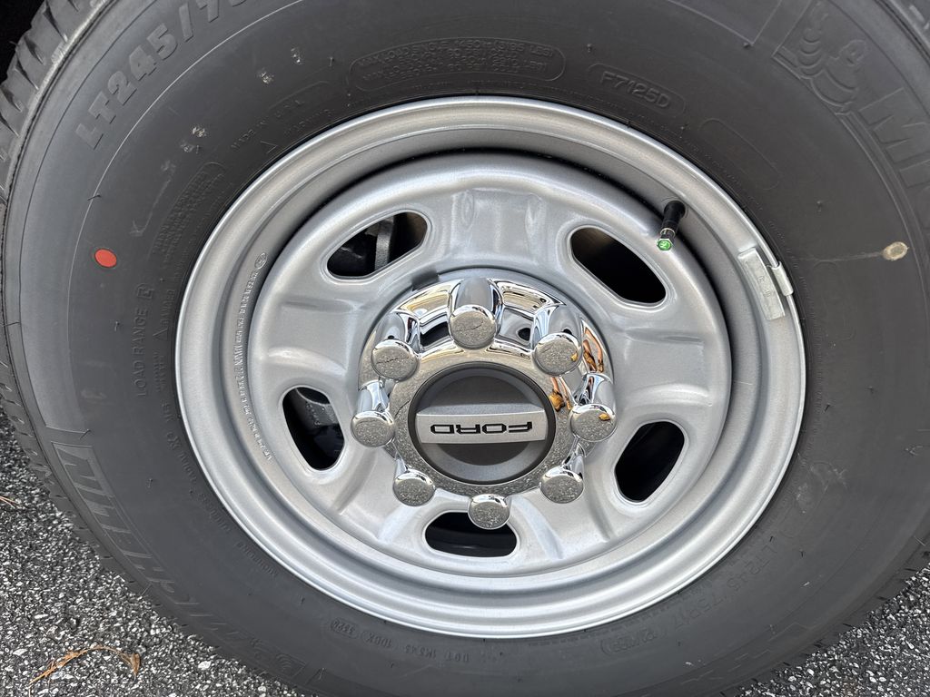 2026 Ford F-350 Super Duty XL - Photo 13