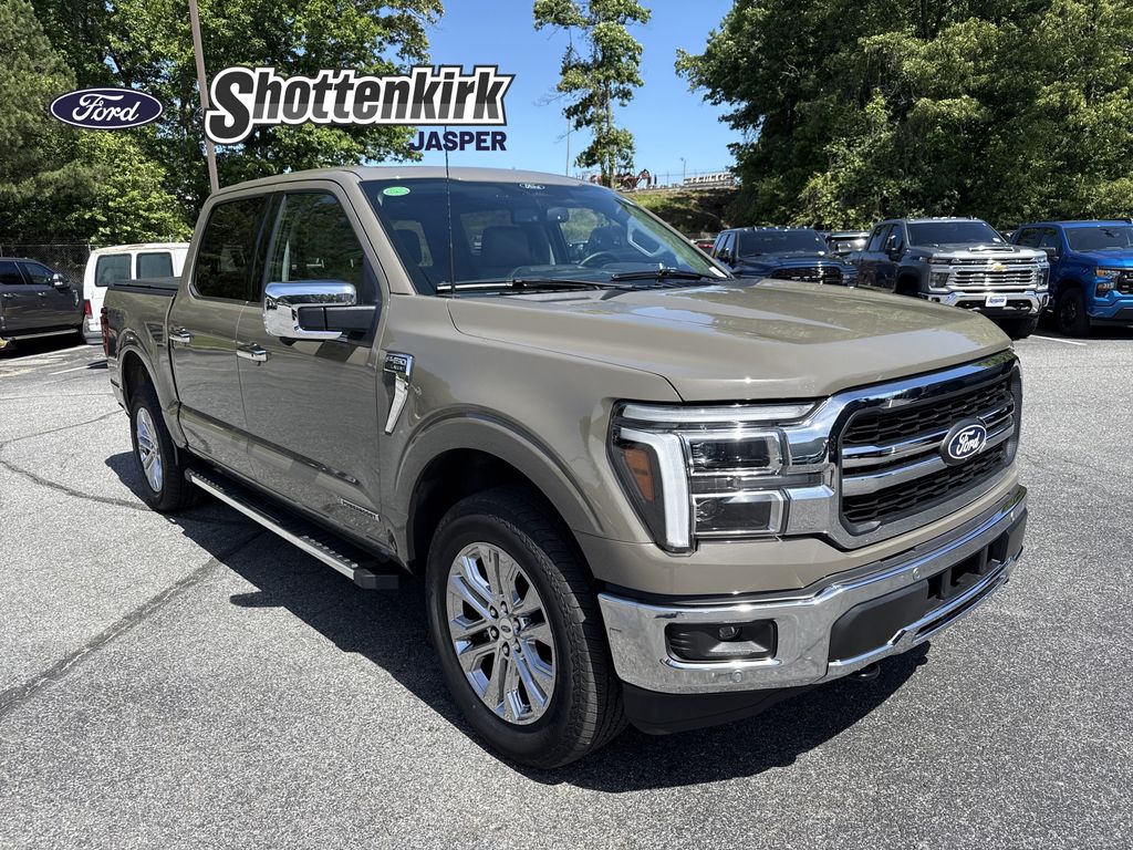 2025 Ford F-150 Lariat Crew Cab Truck
