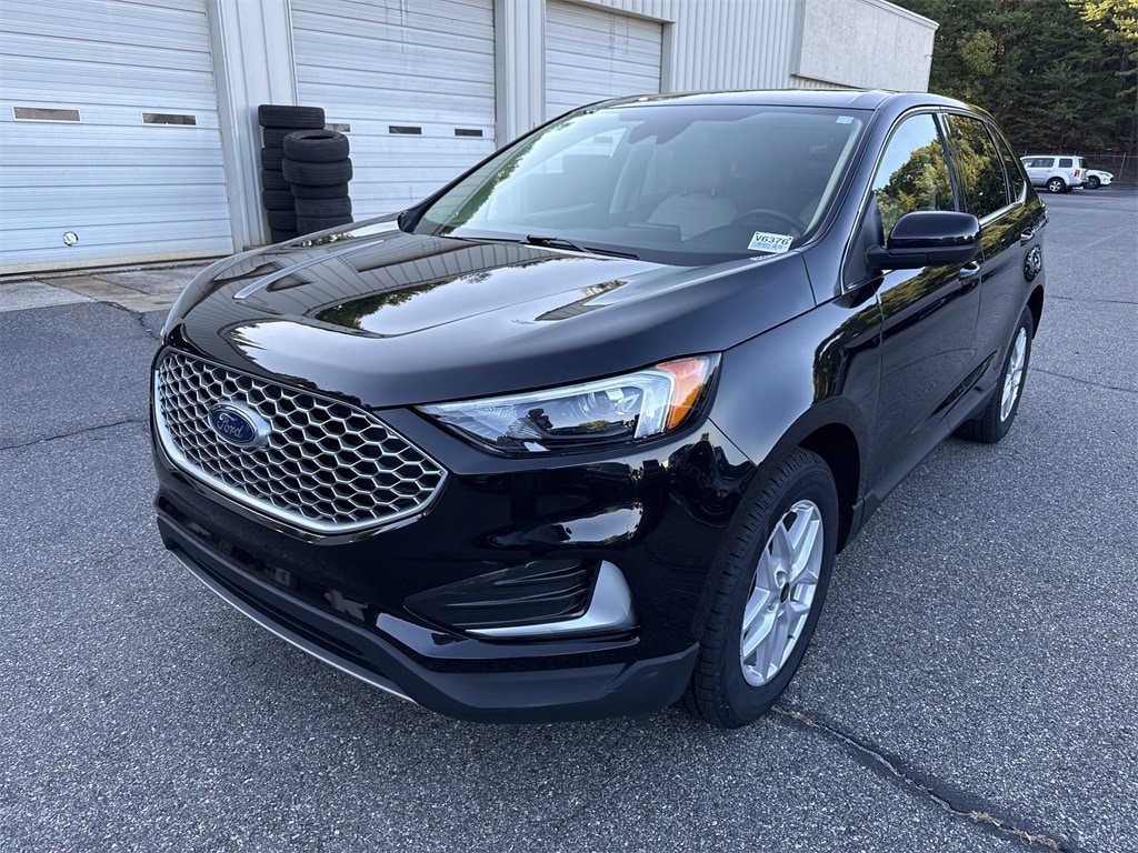 Used 2024 Ford Edge SEL SUV