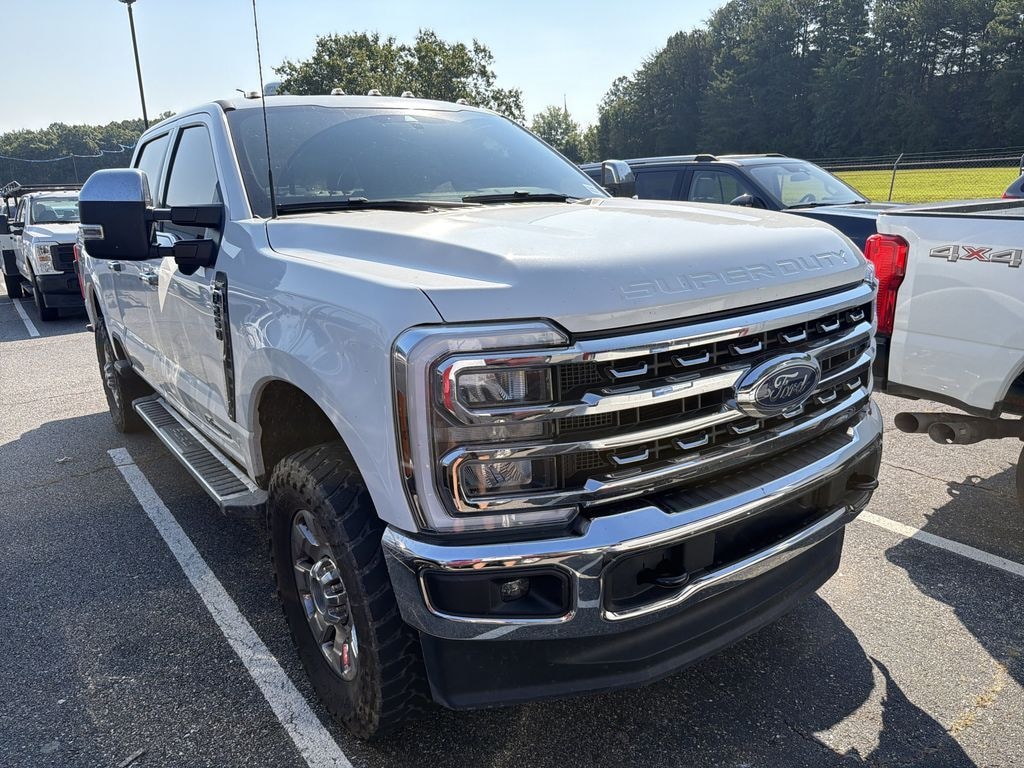 Used 2025 Ford F-250 Lariat Crew Cab Truck