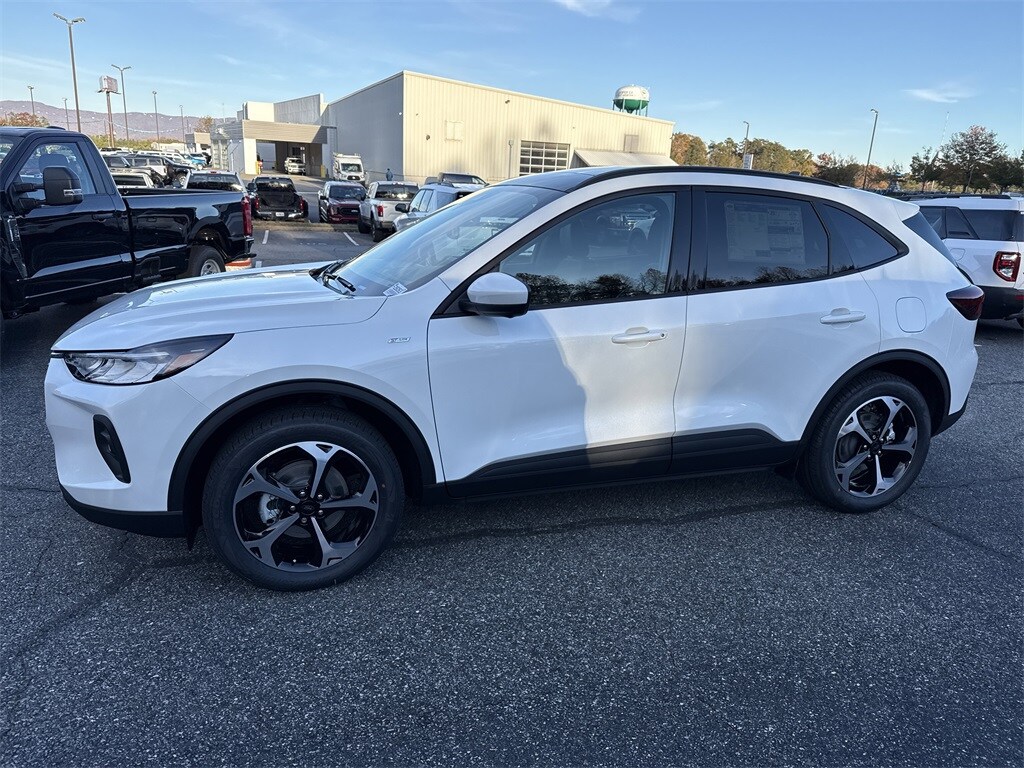 New 2026 Ford Escape Hybrid ST-Line Select SUV
