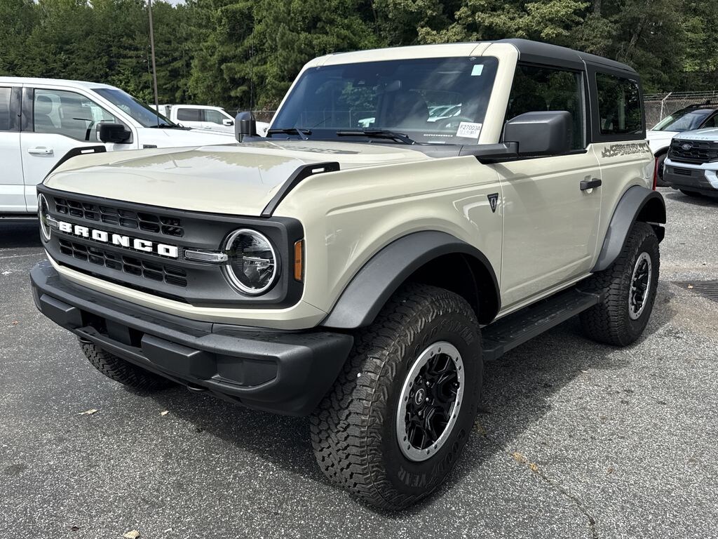 Used 2025 Ford Bronco Base SUV