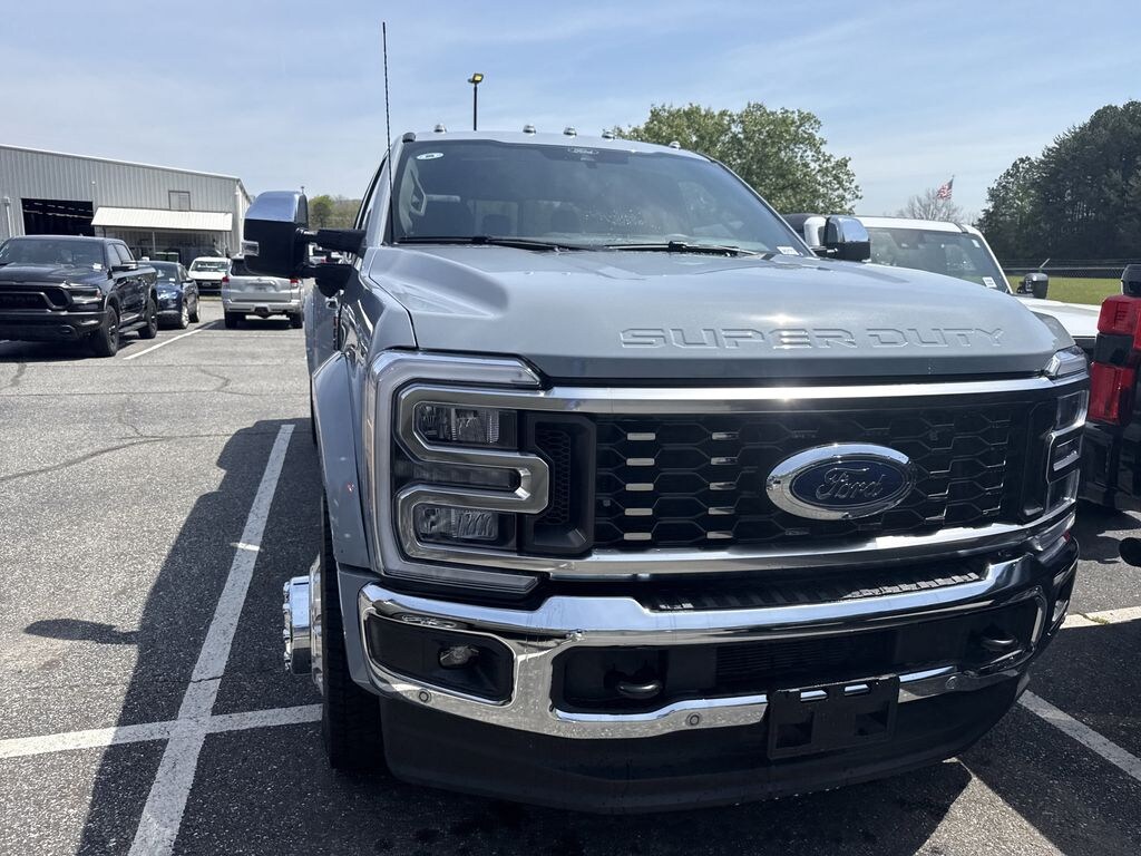 Used 2026 Ford F-450 King Ranch DRW Crew Cab Long Bed Truck