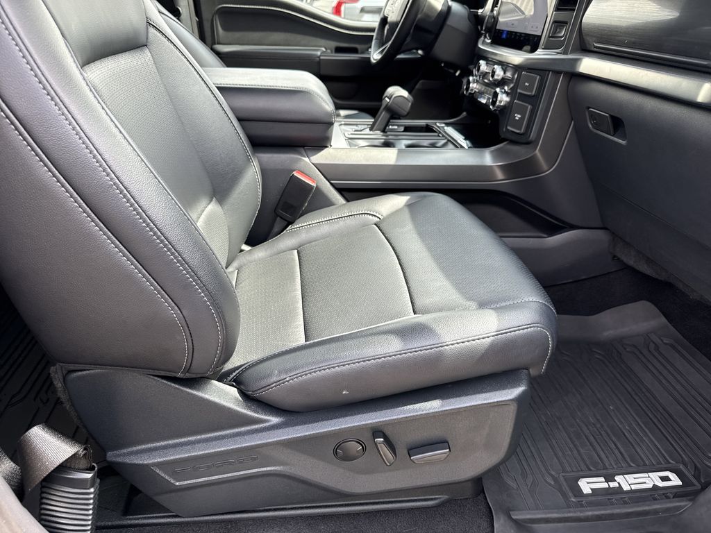 2025 Ford F-150 Lariat - Photo 13
