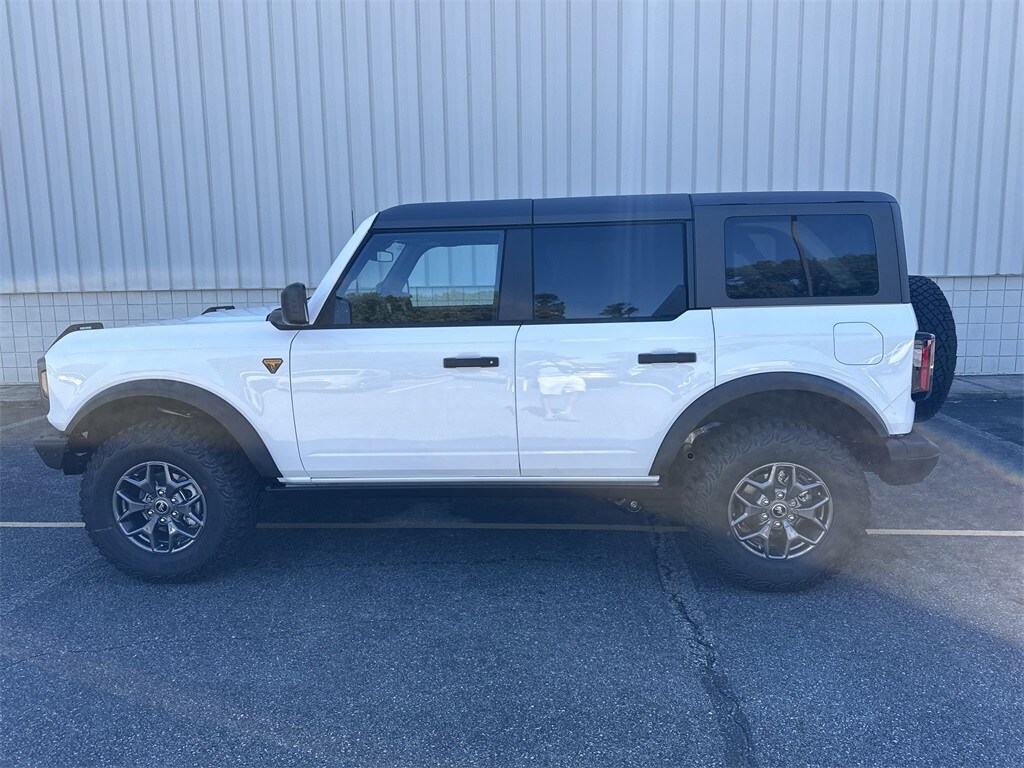 New 2025 Ford Bronco Badlands SUV