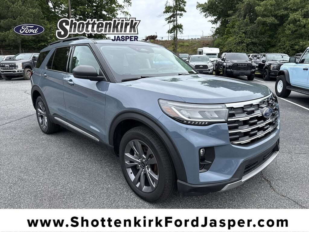 Used 2025 Ford Explorer Active SUV