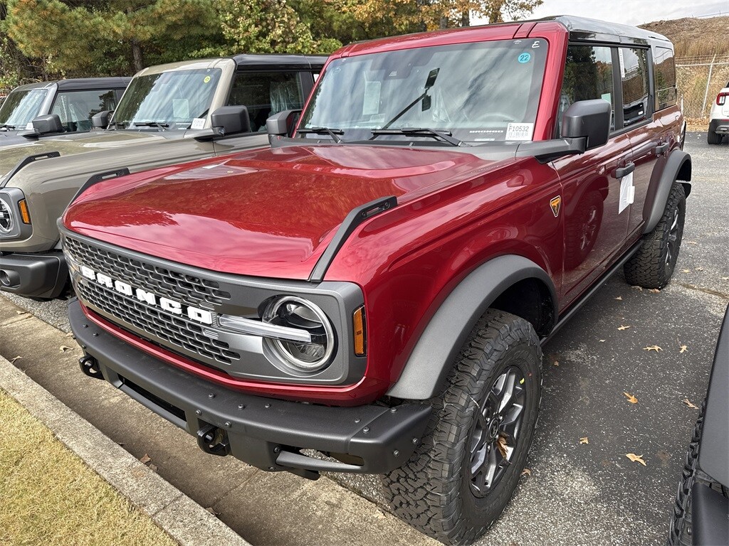 New 2025 Ford Bronco Badlands SUV