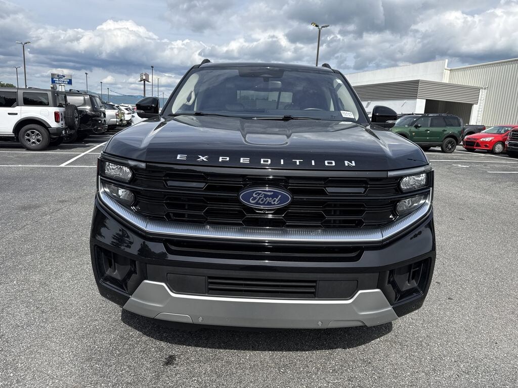 Used 2025 Ford Expedition Platinum SUV