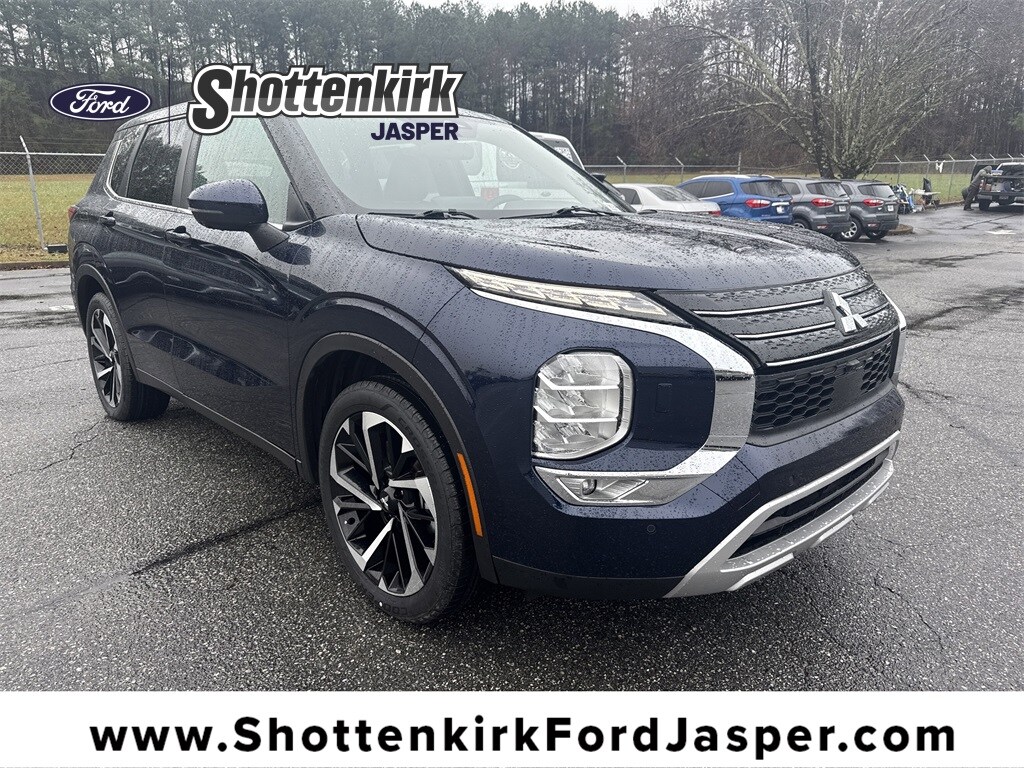 Used 2023 Mitsubishi Outlander SE SUV