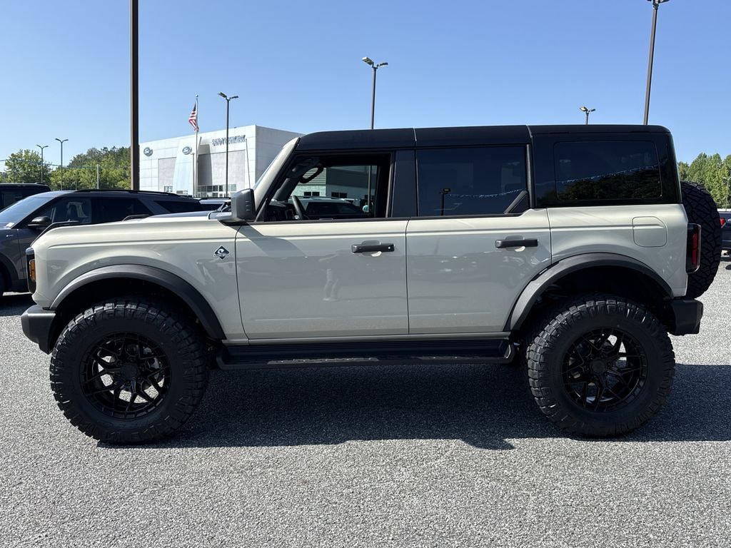 New 2026 Ford Bronco Outer Banks SUV