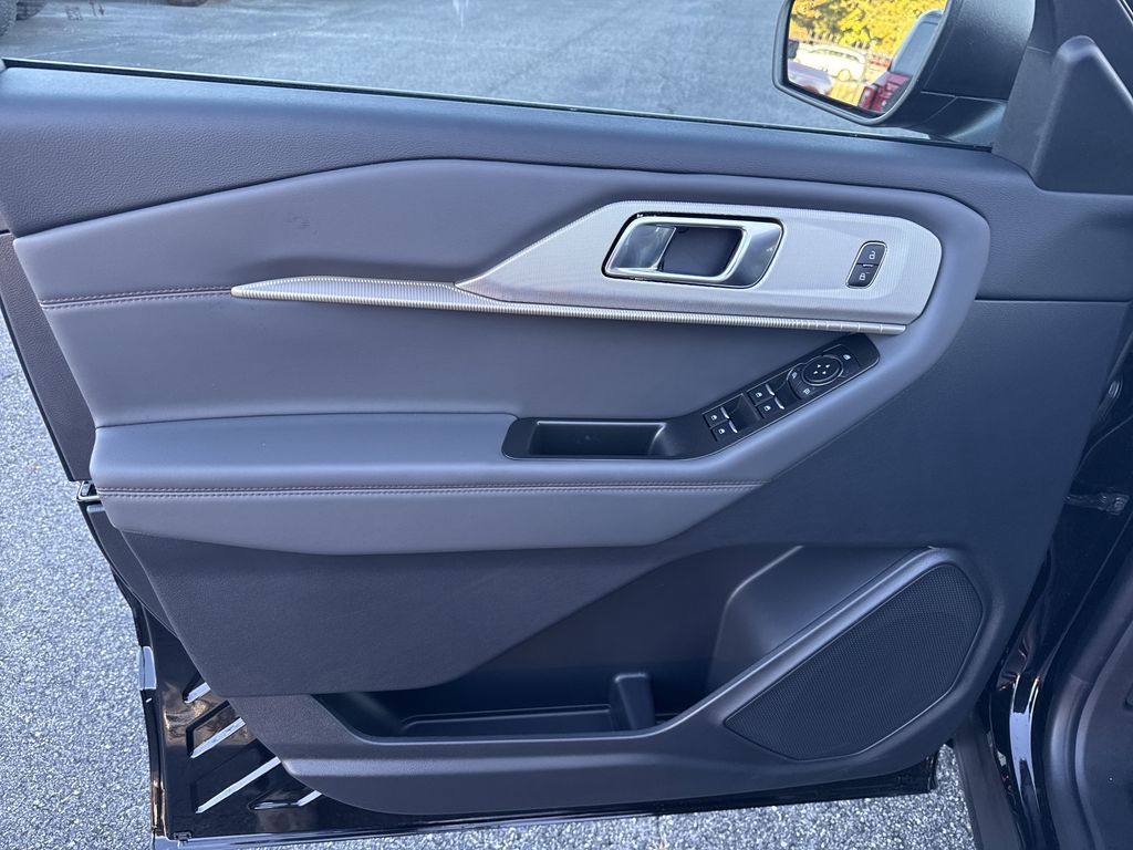 2026 Ford Explorer Active - Photo 10