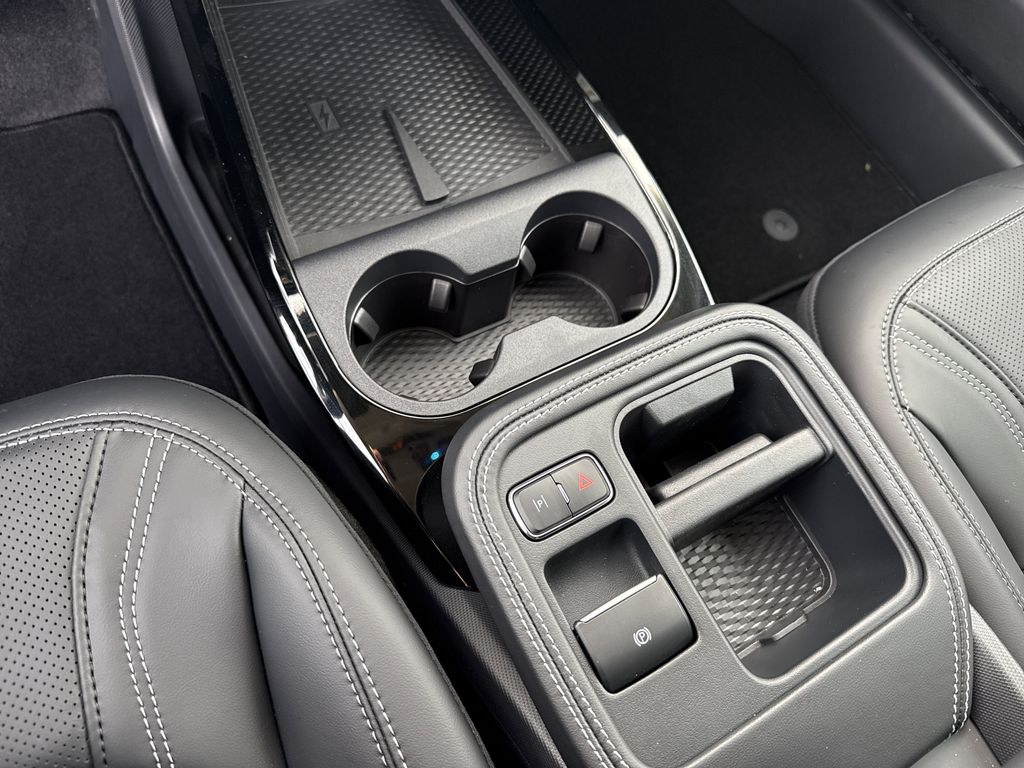 2025 Ford Mustang Mach-E Premium - Photo 29