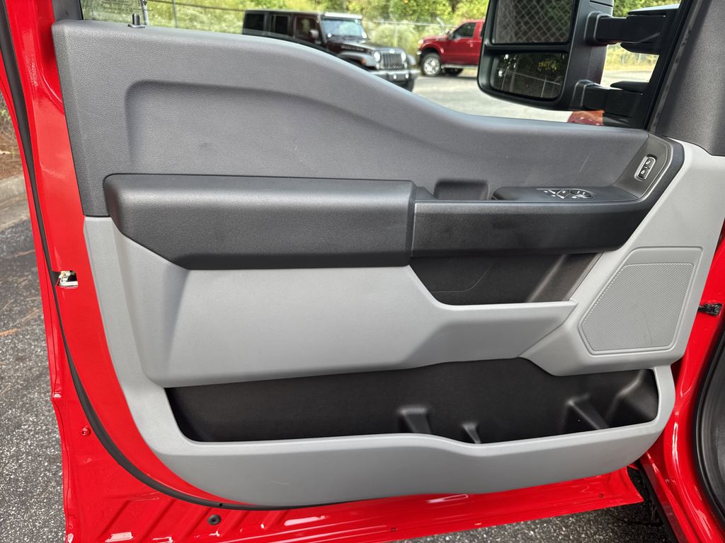 2026 Ford F-350 Super Duty XL - Photo 10