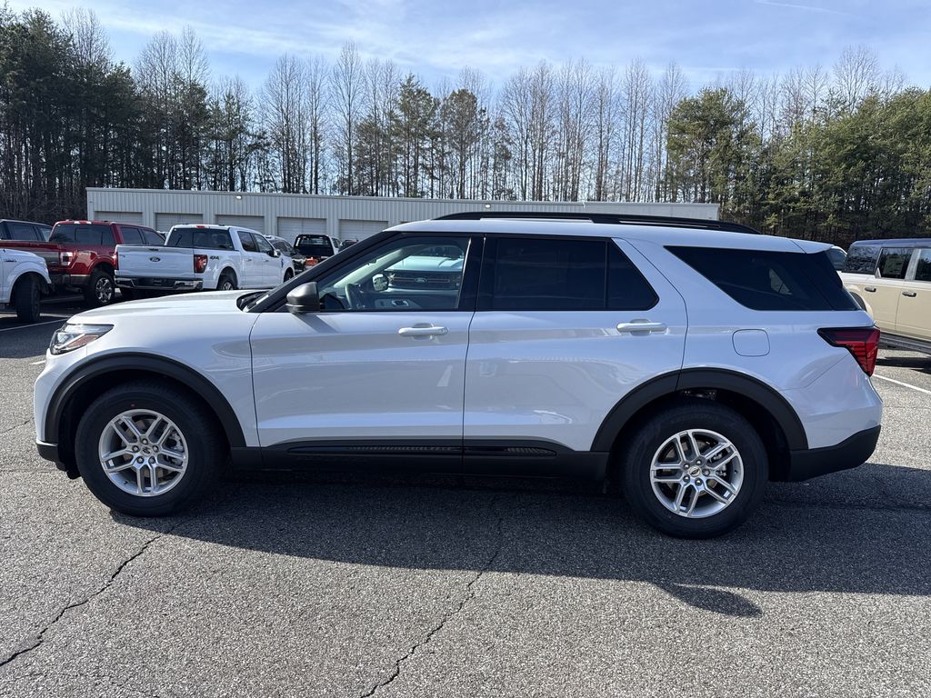 2026 Ford Explorer Active - Photo 4