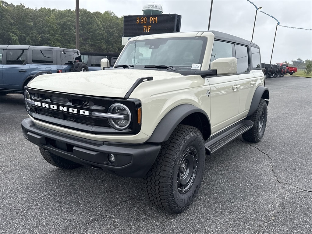 New 2025 Ford Bronco Outer Banks SUV