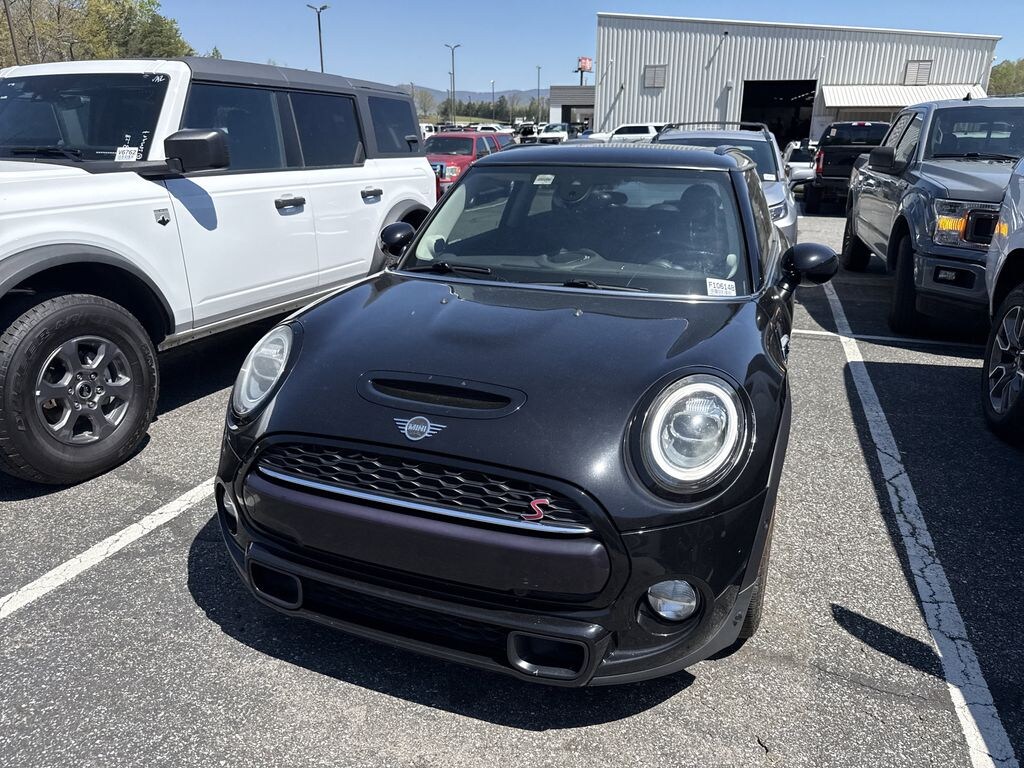 Used 2019 MINI Hardtop Cooper S Hatchback