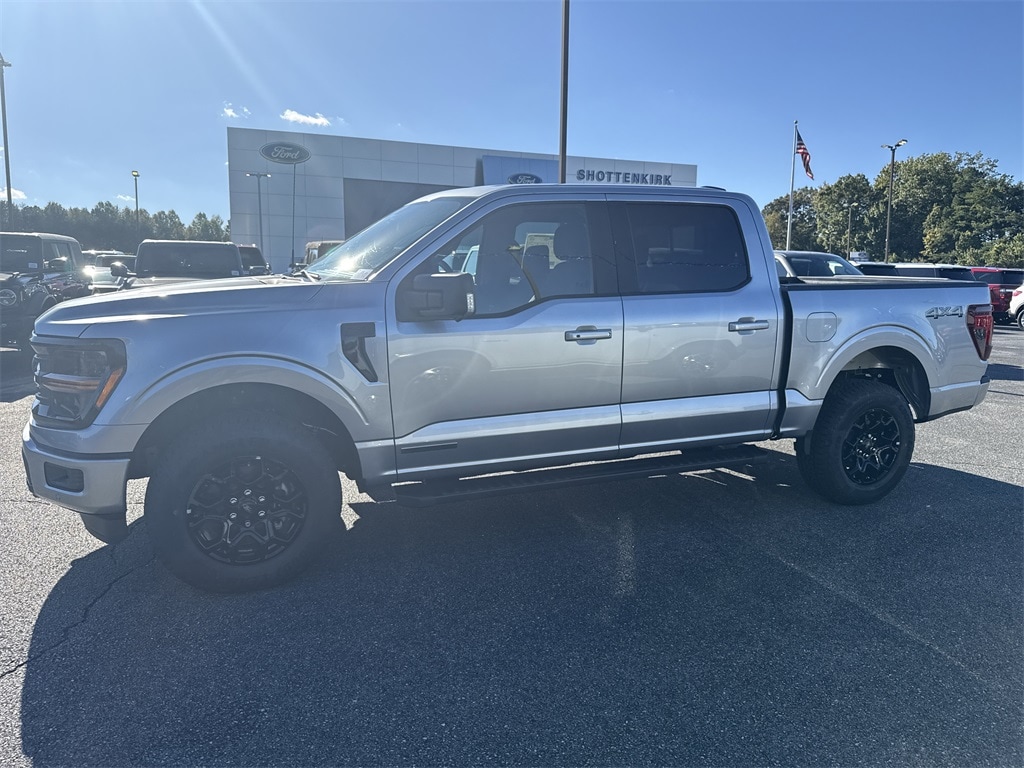 New 2025 Ford F-150 XLT Truck