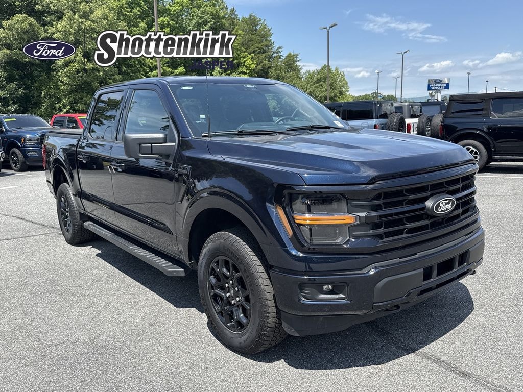 Used 2025 Ford F-150 XLT Crew Cab Truck