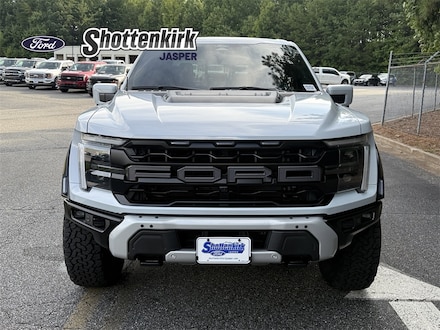 2025 Ford F-150 Raptor Crew Cab Short Bed Truck