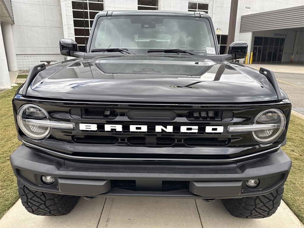 New 2025 Ford Bronco Outer Banks SUV