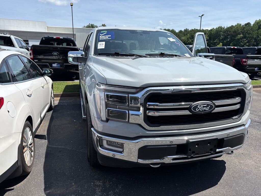 Used 2024 Ford F-150 Lariat Crew Cab Truck
