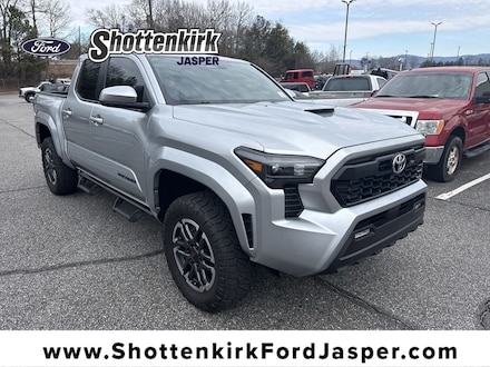 2024 Toyota Tacoma TRD Sport Crew Cab Short Bed Truck
