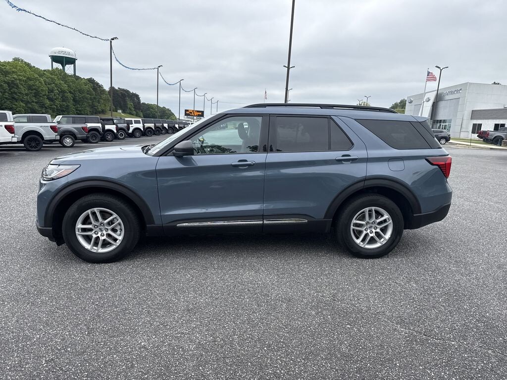 Used 2025 Ford Explorer Active SUV