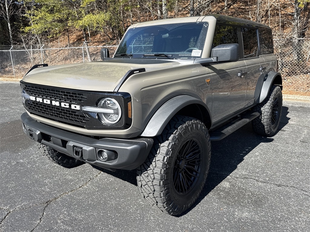 New 2025 Ford Bronco Badlands SUV