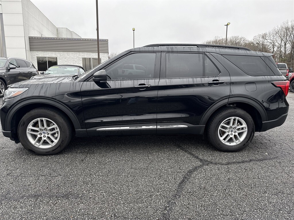 Used 2025 Ford Explorer Active SUV