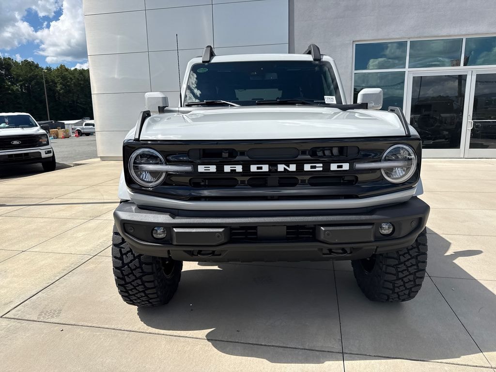 New 2026 Ford Bronco Outer Banks SUV
