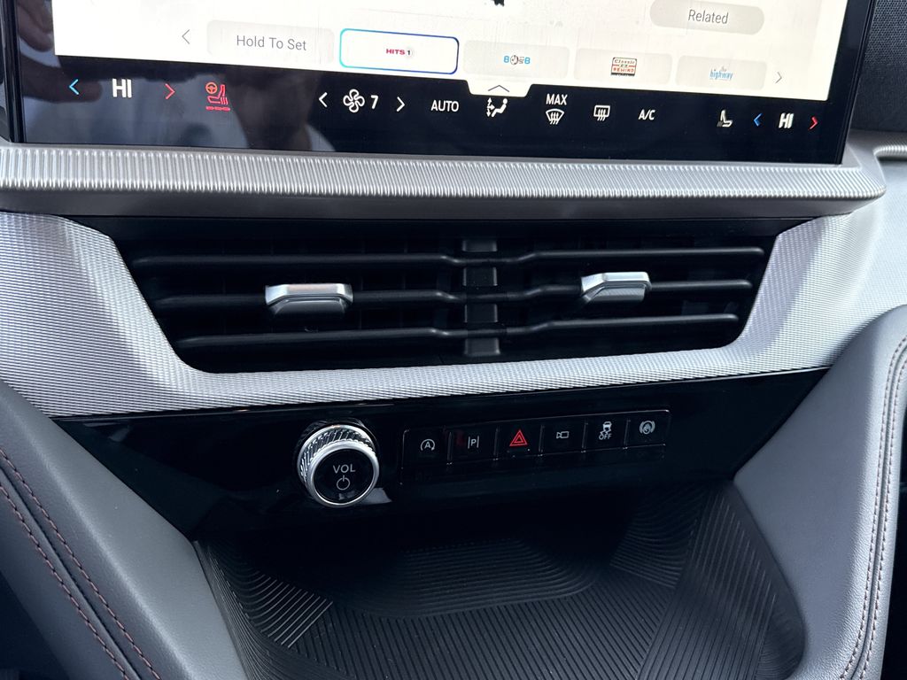 2026 Ford Explorer Active - Photo 29