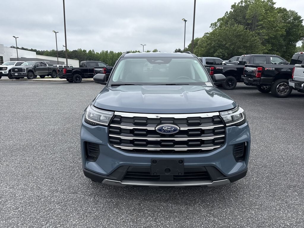 Used 2025 Ford Explorer Active SUV