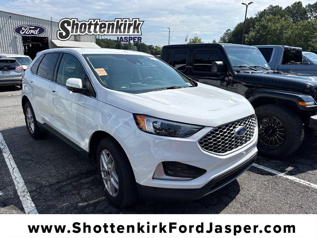 Used 2024 Ford Edge SEL SUV
