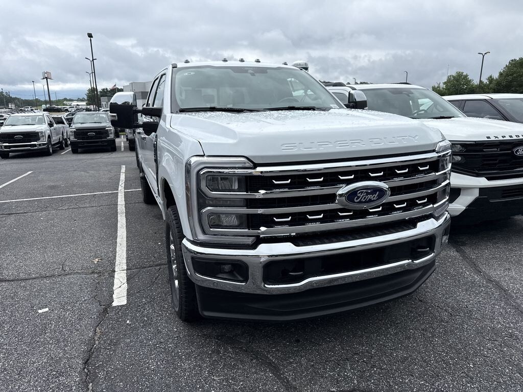 New 2026 Ford F-350SD Lariat Truck